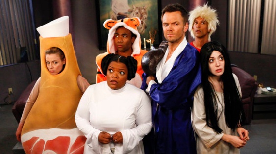 COMMUNITY -- Episode 403 -- Pictured: (l-r) Gillian Jacobs as Britta, Yvette Nicole Brown as Shirley, Donald Glover as Troy, Joel McHale as Jeff Winger, Alison Brie as Annie -- (Photo by: Vivian Zink/NBC)